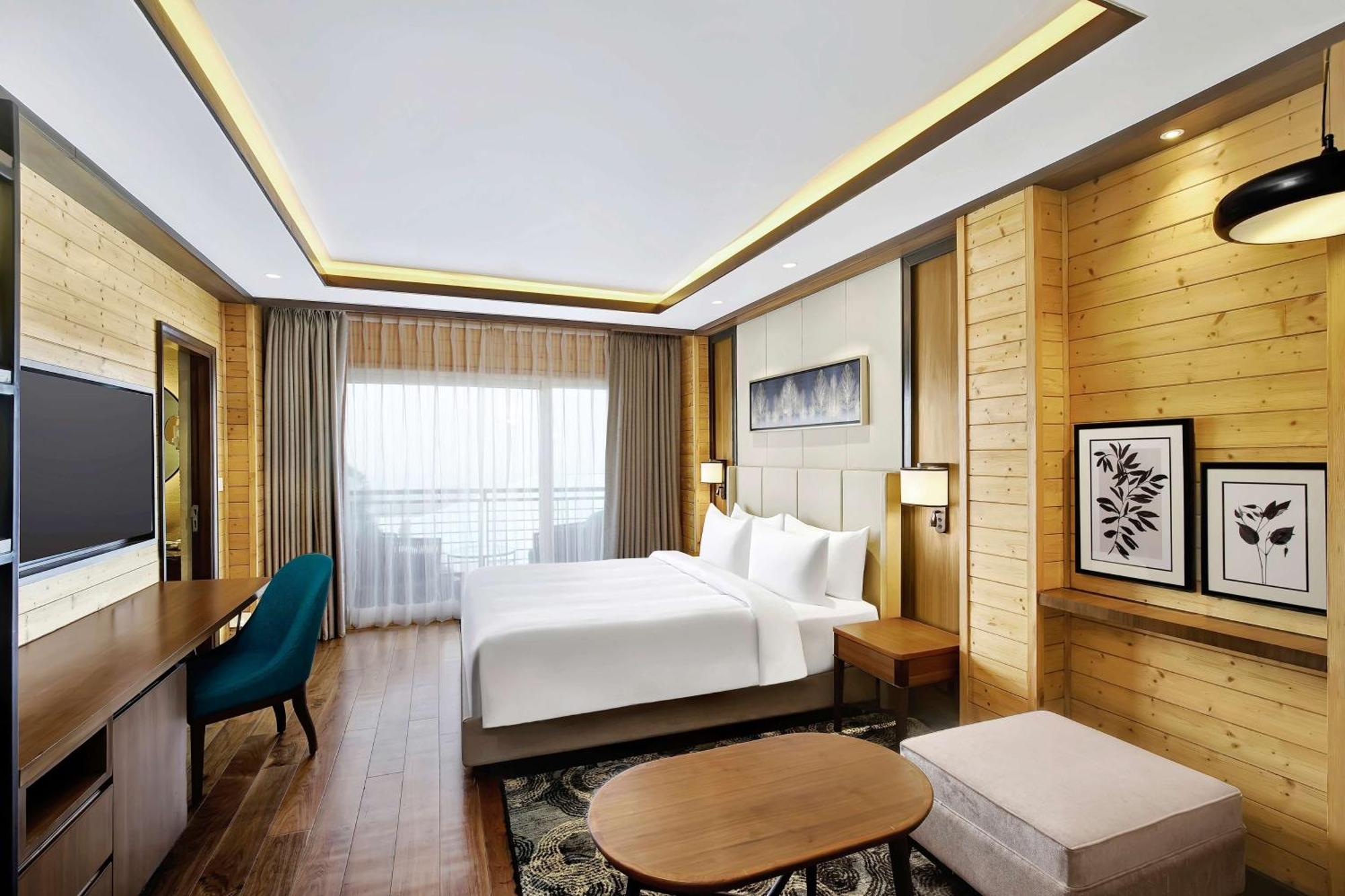 Radisson Blu Resort Дхарамсала Екстериор снимка