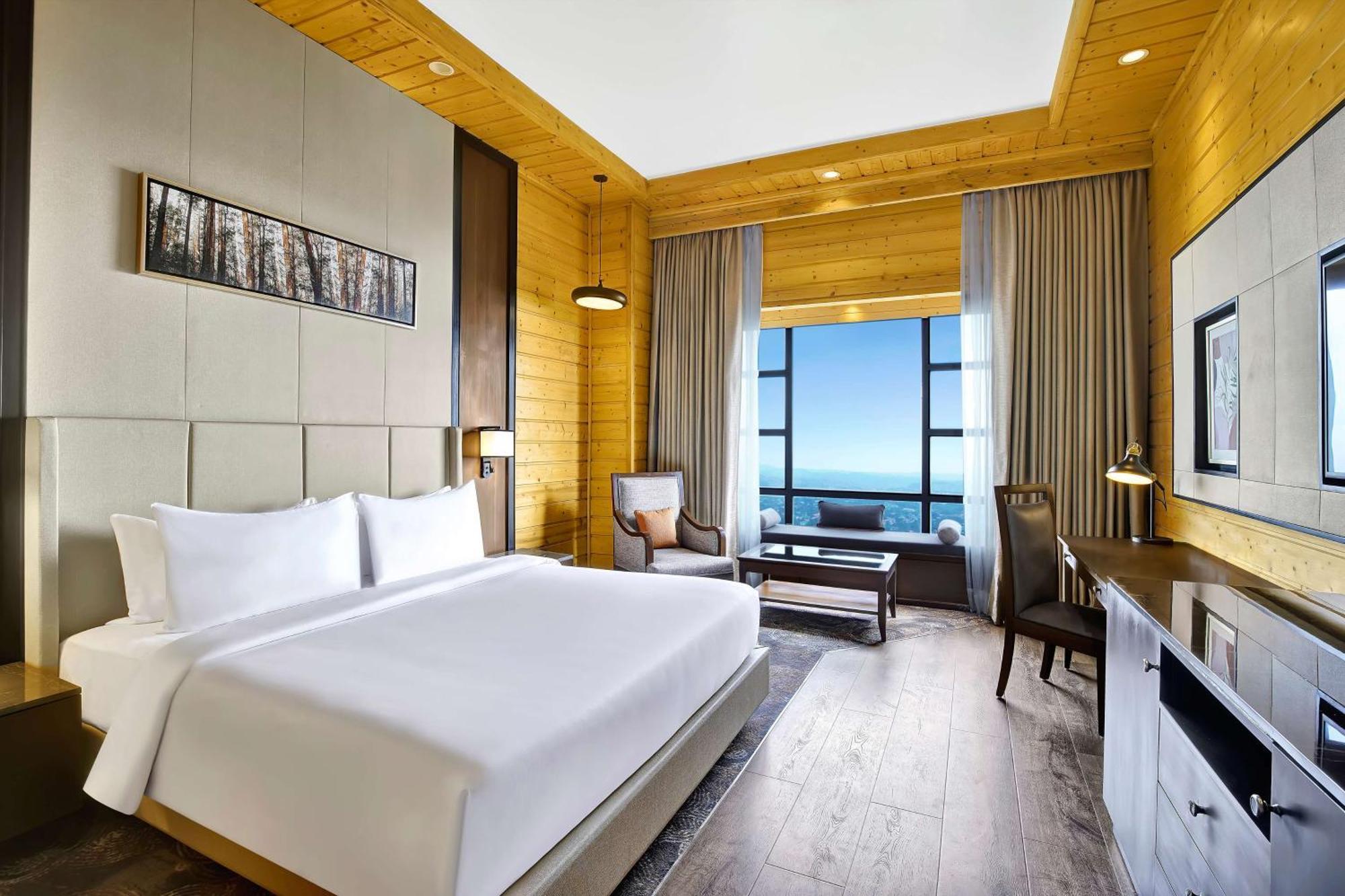 Radisson Blu Resort Дхарамсала Екстериор снимка