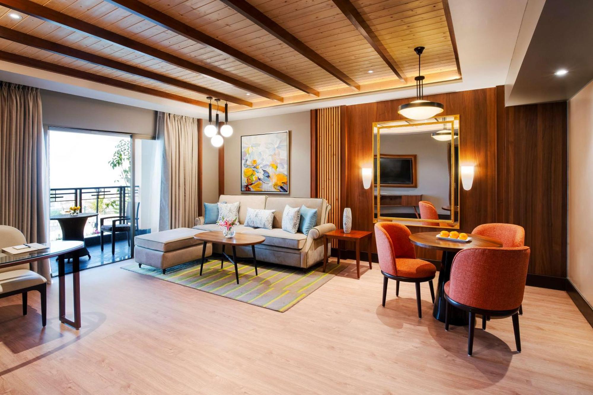 Radisson Blu Resort Дхарамсала Екстериор снимка