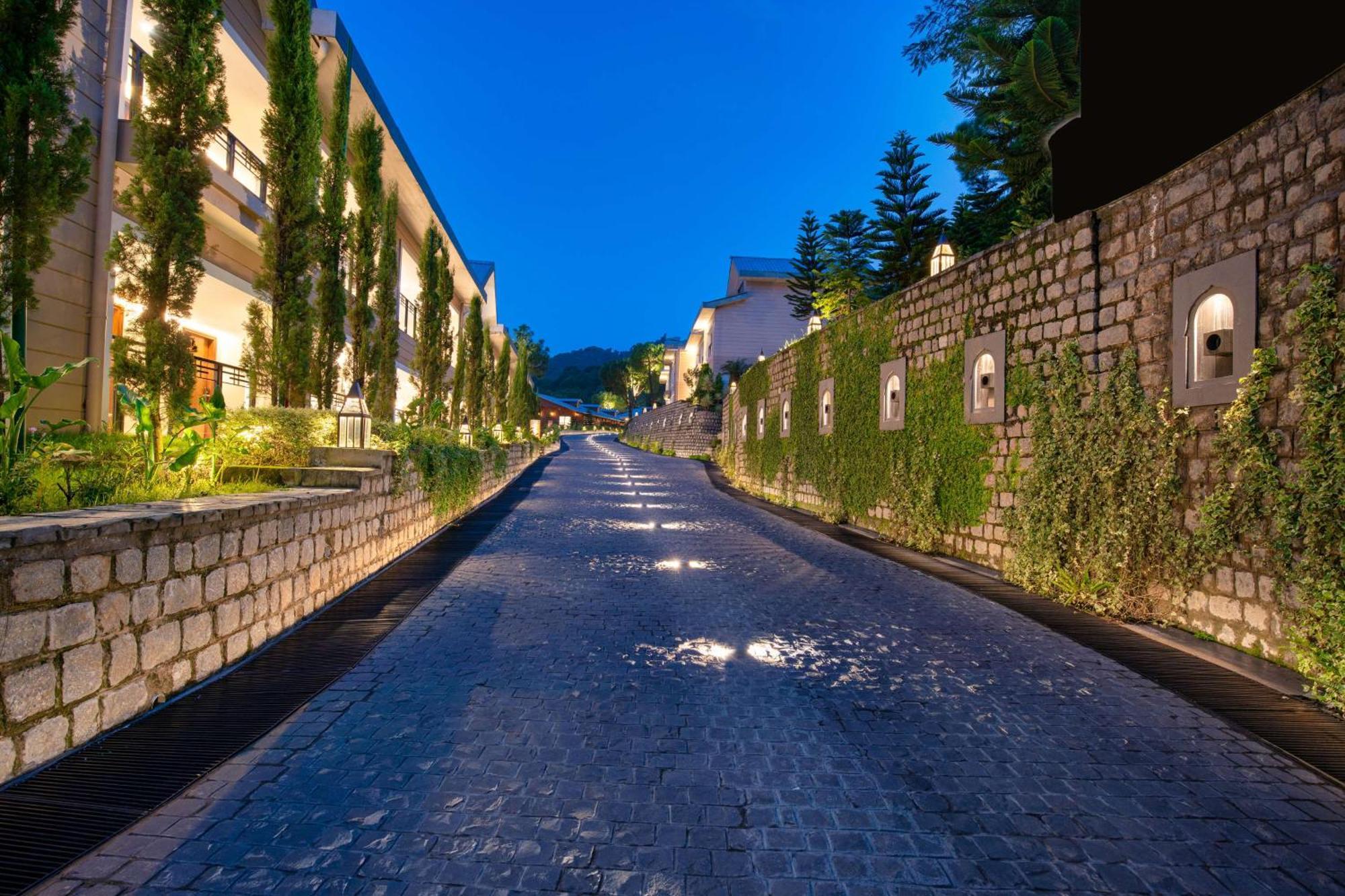 Radisson Blu Resort Дхарамсала Екстериор снимка